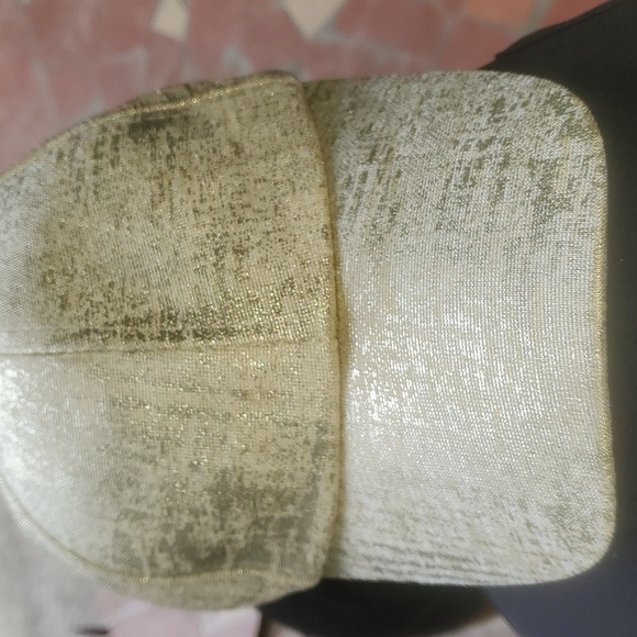 Anna & Ava Distressed Gold Polyester Fashion Trend Velcro Adjust Cap-EC-OSFM - Picture 2 of 6